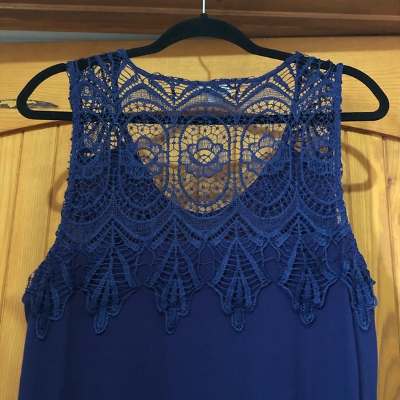 E ( Hanger) M Blue Lace & Polyester Summer Top Size M - Picture 2 of 5